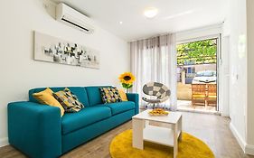Modern Mediterranean Apartment