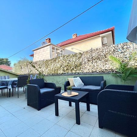 Modern Mediterranean Apartment Zara Esterno foto