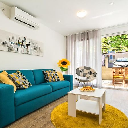 Modern Mediterranean Apartment Zara Esterno foto