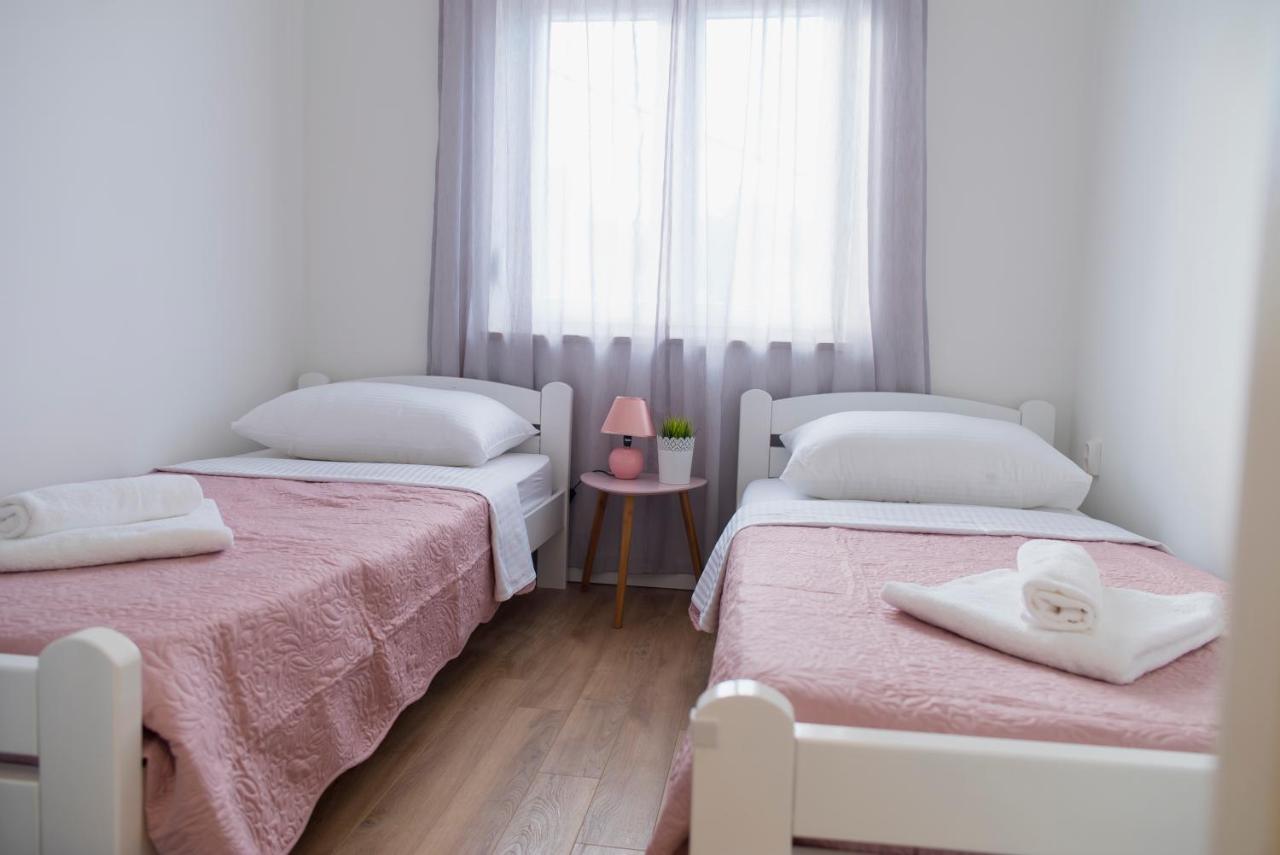 Modern Mediterranean Apartment Zara Esterno foto