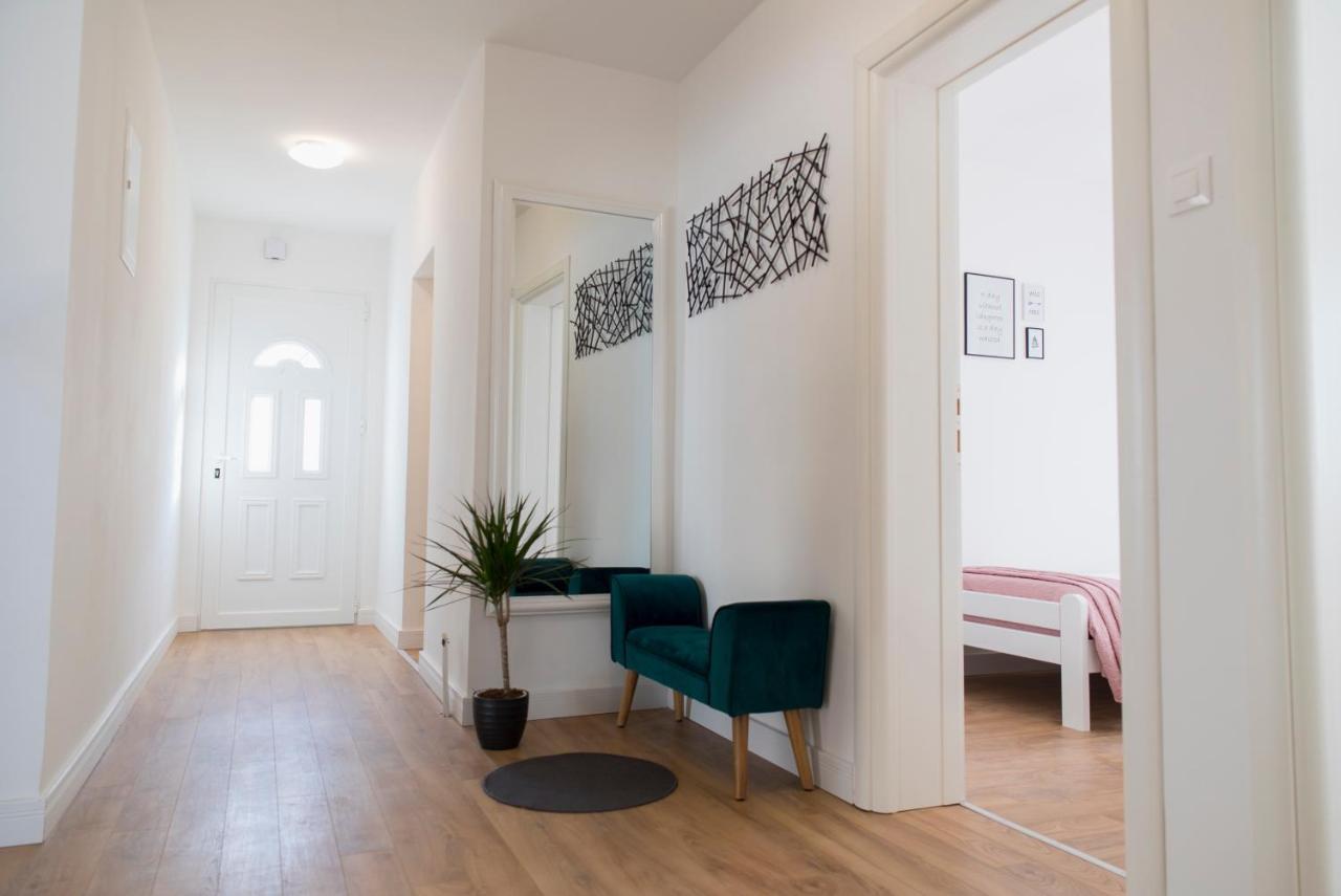 Modern Mediterranean Apartment Zara Esterno foto