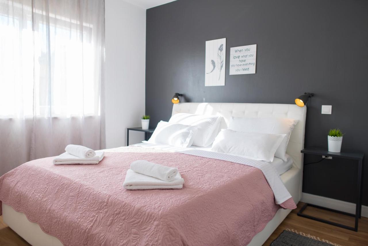 Modern Mediterranean Apartment Zara Esterno foto