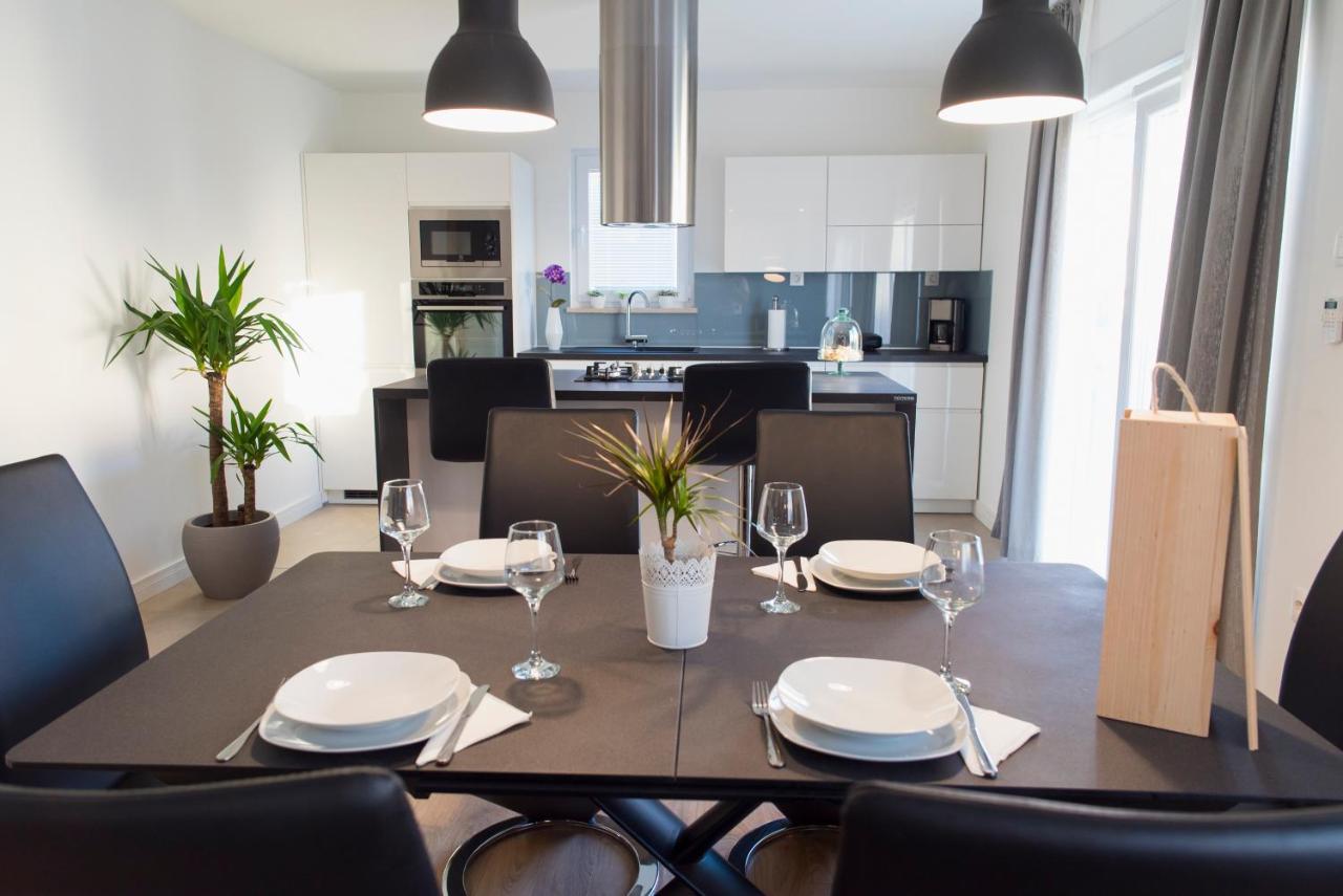 Modern Mediterranean Apartment Zara Esterno foto
