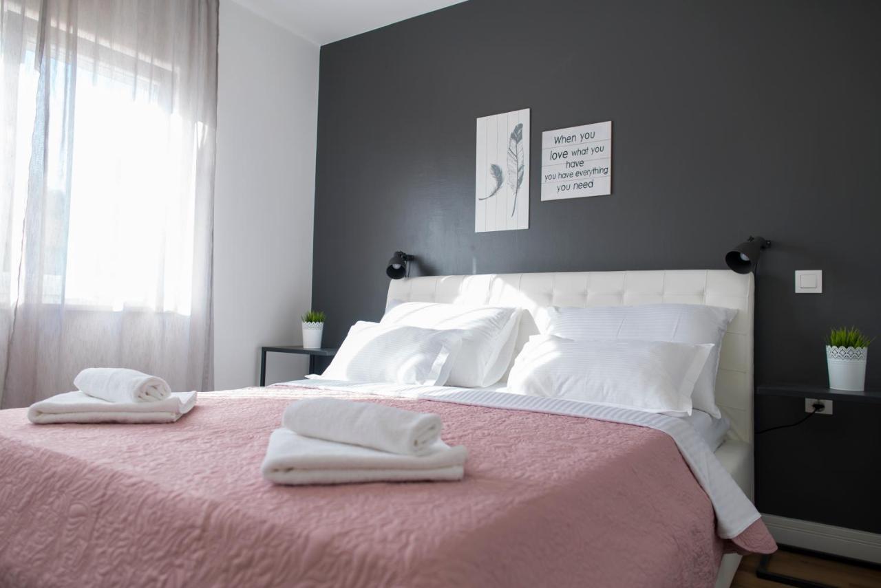 Modern Mediterranean Apartment Zara Esterno foto