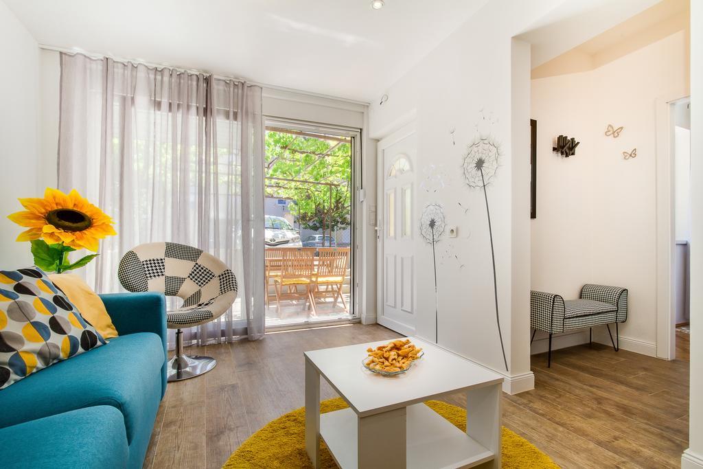 Modern Mediterranean Apartment Zara Esterno foto